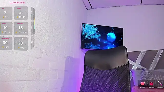 Fenty XX online show from March 2, 7:19 pm