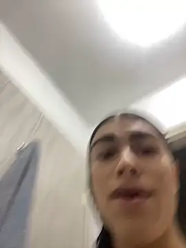 Snapshot of valendoll chatting on March 9, 11:56 pm valendoll online show from March 9, 11:56 pm