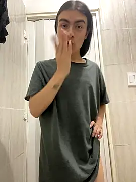 Snapshot of valendoll chatting on September 19, 9:53 pm valendoll online show from September 19, 9:53 pm