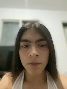 Snapshot of valendoll chatting on October 22, 3:08 am valendoll online show from October 22, 3:08 am