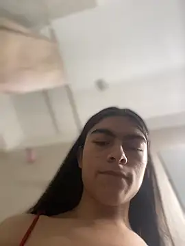 Snapshot of valendoll chatting on October 27, 9:45 pm valendoll online show from October 27, 9:45 pm