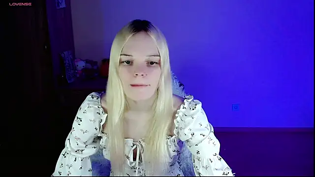 Emily Nyaffee online show from January 17, 10:05 pm