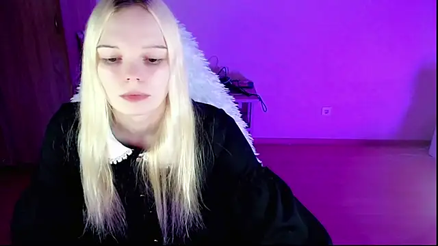 Emily Nyaffee online show from January 30, 10:09 pm