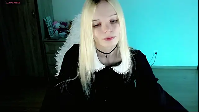 Emily Nyaffee online show from February 9, 8:34 pm