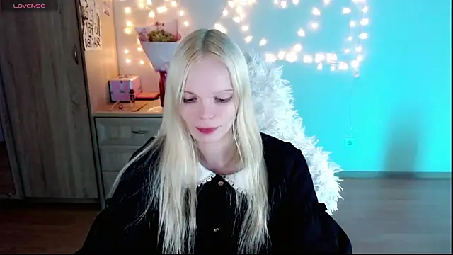 Emily Nyaffee online show from March 3, 3:35 pm