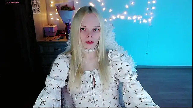 Emily Nyaffee online show from March 14, 7:17 pm