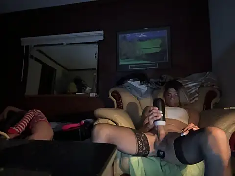 Brooke-lynn online show from September 9, 6:12 am