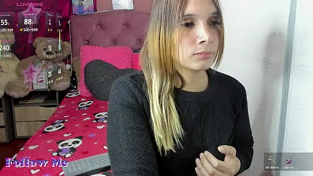 Tiffany bunny2023 online show from January 12, 1:34 am