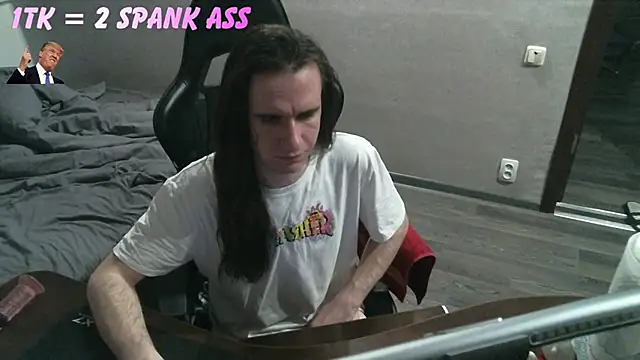 izilizi 23 online show from March 12, 6:35 pm