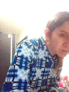 Snapshot of Cameron_puppy chatting on October 10, 4:52 pm Cameron puppy online show from October 10, 4:52 pm