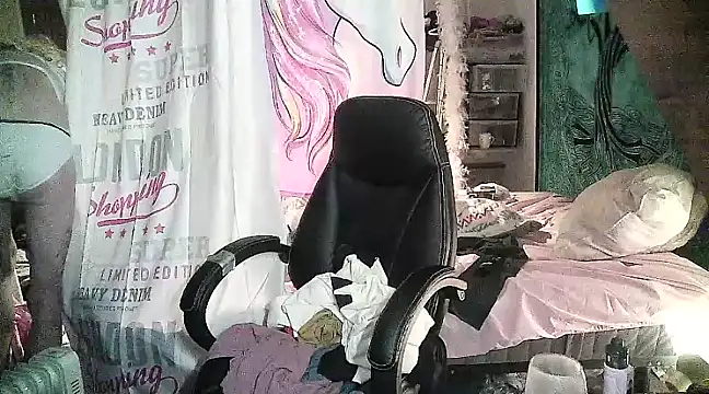 Ombeline1 online show from March 2, 9:41 pm