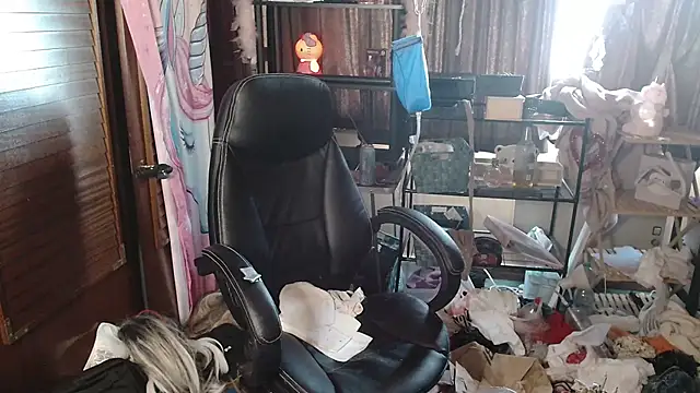 Ombeline1 online show from September 9, 4:06 pm