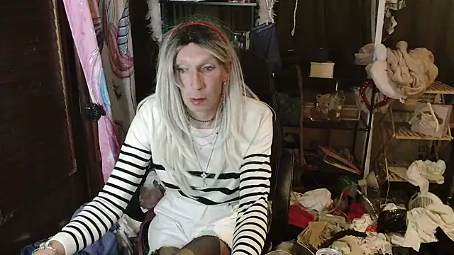 Ombeline1 online show from September 25, 12:28 am