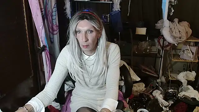 Ombeline1 online show from September 27, 5:44 pm