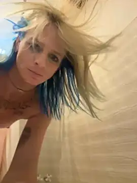 Cutetrans90 online show from November 19, 2:11 am