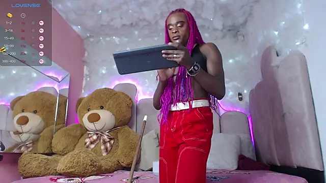 puca ebony online show from January 24, 2:28 am