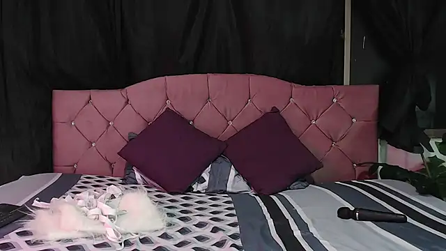 Snapshot of Cataleya_divine chatting on October 15, 11:10 am Cataleya divine online show from October 15, 11:10 am