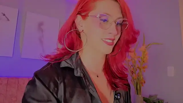 Juliana Saenzz online show from November 25, 4:03 am