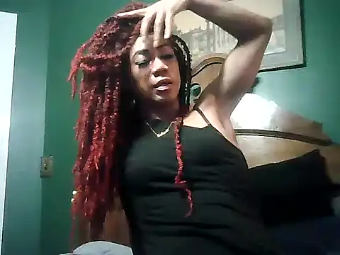 Snapshot of CaramelDipper chatting on December 13, 1:15 am CaramelDipper online show from December 13, 1:15 am