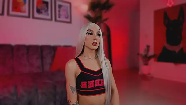 Taylor  foxxx online show from April 1, 5:42 am