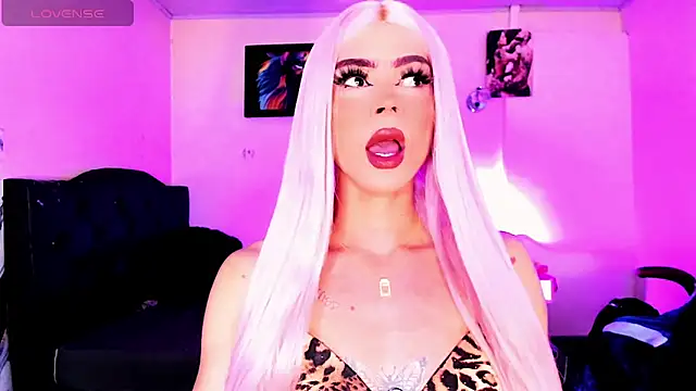 rosedewitt online show from April 22, 3:57 am