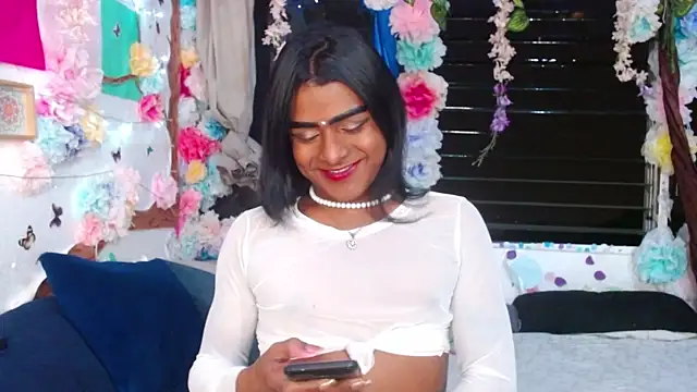 Snapshot of Karly_coffe chatting on March 14, 6:57 am Karly coffe online show from March 14, 6:57 am