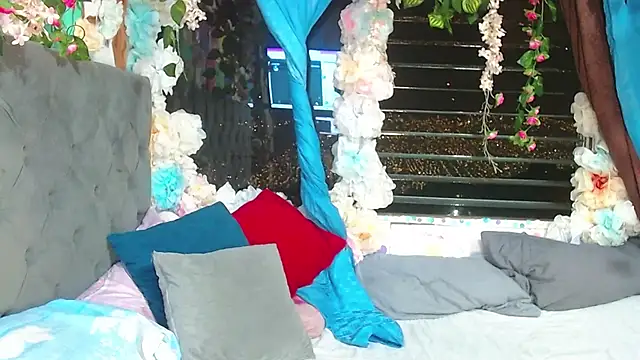 Karly coffe online show from February 12, 5:24 am