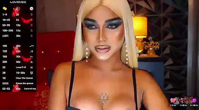 Snapshot of NatalyaFox chatting on December 7, 6:48 am NatalyaFox online show from December 7, 6:48 am