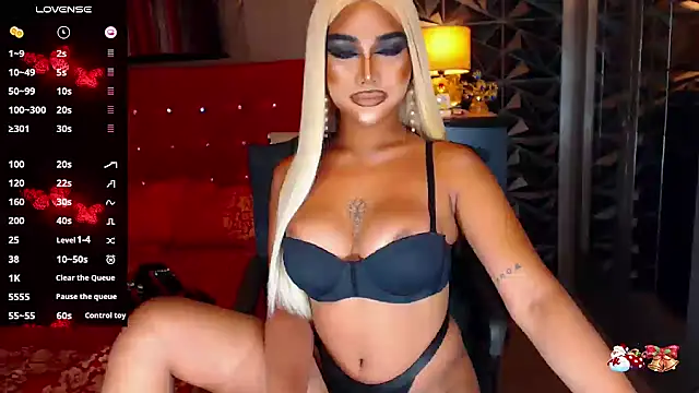 Snapshot of NatalyaFox chatting on December 11, 7:47 am NatalyaFox online show from December 11, 7:47 am