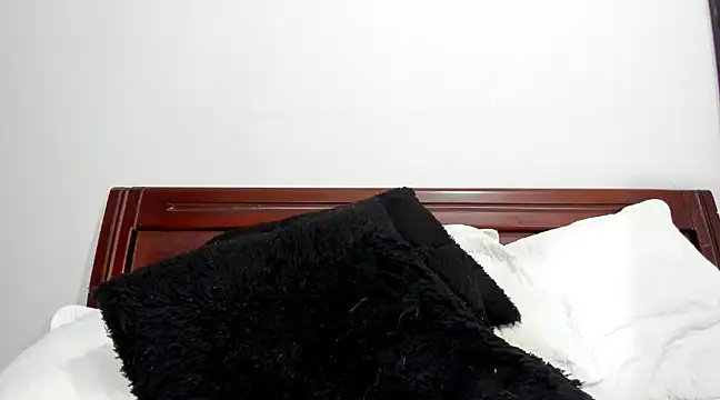 aleziiacam online show from March 19, 2:05 am