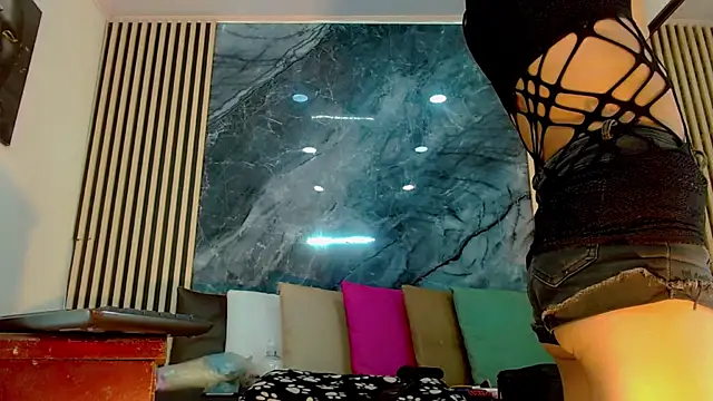 PriscilaRainbow online show from February 23, 8:11 pm