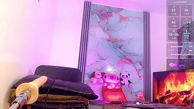 Snapshot of _ChanellR_ chatting on October 10, 7:26 pm ChanellR online show from October 10, 7:26 pm