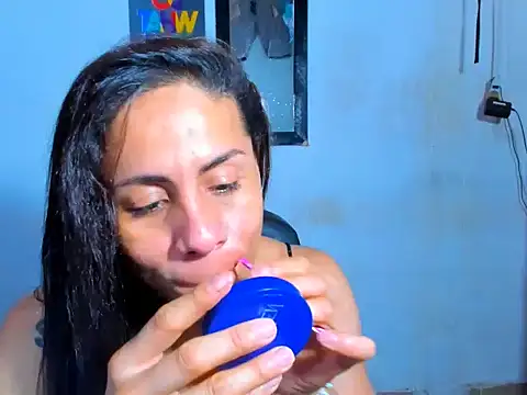 juanblakbigcock online show from April 12, 9:07 pm