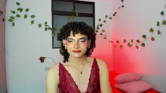 Snapshot of lucianromero chatting on March 2, 2:41 am lucianromero online show from March 2, 2:41 am