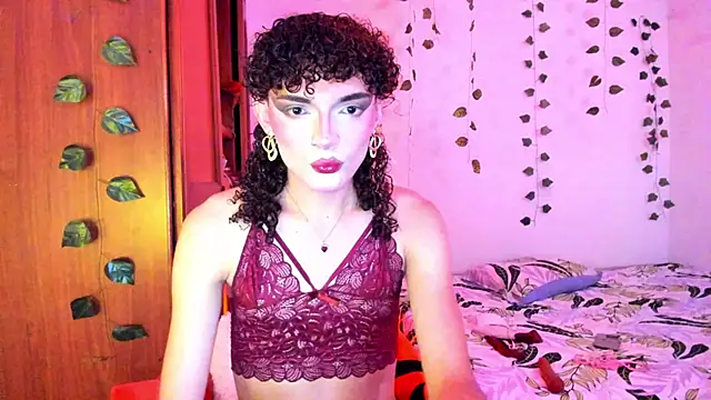 Snapshot of lucianromero chatting on October 5, 4:24 am lucianromero online show from October 5, 4:24 am