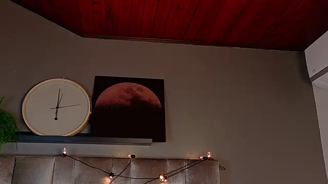 nahomi campbell online show from February 9, 7:42 pm