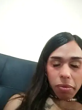 pretty ariiel online show from June 6, 2:46 pm
