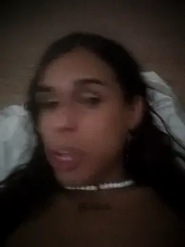 pretty ariiel online show from July 30, 3:05 am