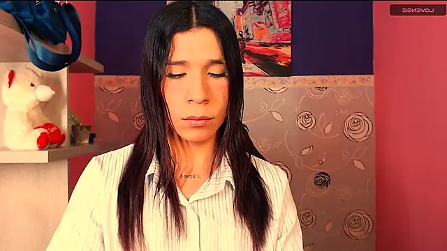 Snapshot of SaraSofia44 chatting on March 1, 2:48 am SaraSofia44 online show from March 1, 2:48 am