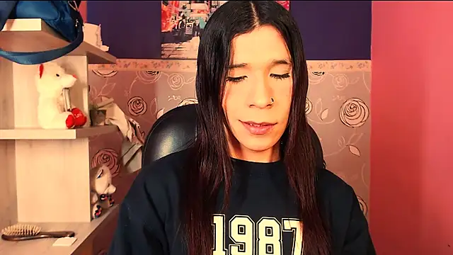 Snapshot of SaraSofia44 chatting on March 14, 4:15 am SaraSofia44 online show from March 14, 4:15 am