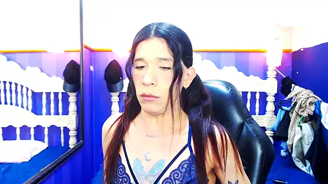 Snapshot of SaraSofia44 chatting on September 8, 10:41 pm SaraSofia44 online show from September 8, 10:41 pm