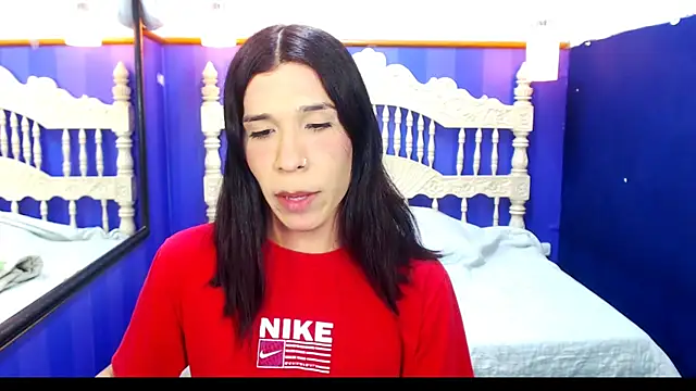 Snapshot of SaraSofia44 chatting on October 4, 5:25 pm SaraSofia44 online show from October 4, 5:25 pm