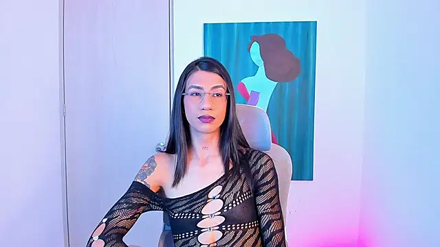 sofiaa grey  online show from May 6, 3:40 pm