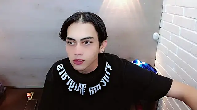 Snapshot of Daniela_Pink_ chatting on October 6, 7:47 pm Daniela Pink online show from October 6, 7:47 pm