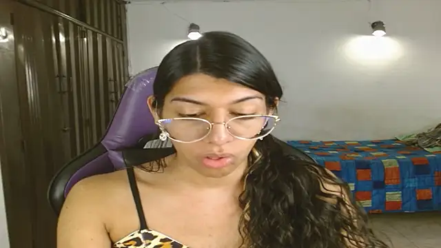 engielphoenis14 online show from November 24, 2:03 am