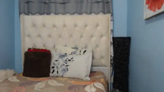 Snapshot of sexychane chatting on October 14, 10:10 pm sexychane online show from October 14, 10:10 pm