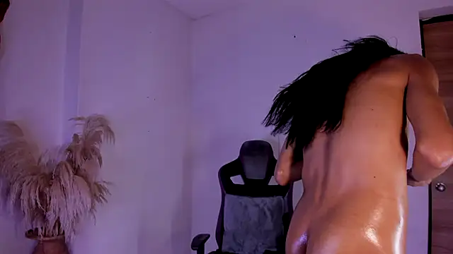 carolinemiller7 online show from January 18, 3:58 am