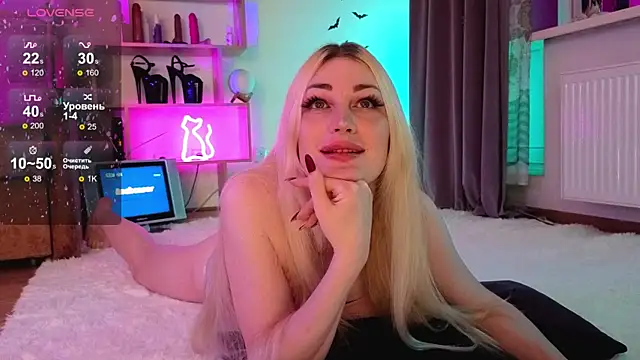 Inchcaser  online show from October 8, 9:38 pm