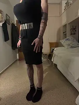 Kamaleonix online show from April 4, 6:50 pm