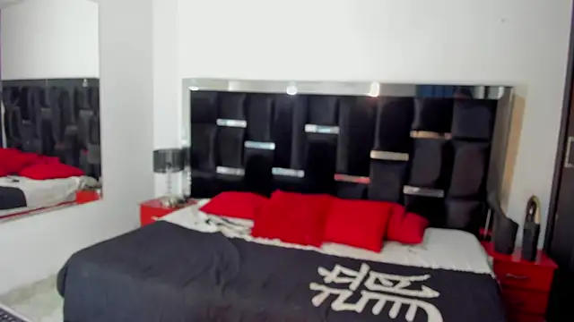 Loremhotsex online show from September 24, 4:51 am